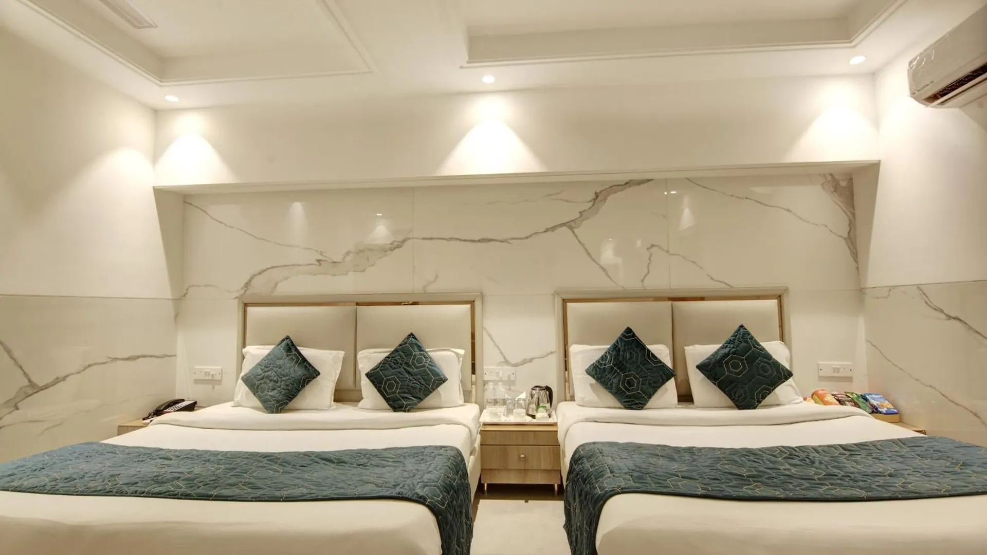 ***  Hotel International Inn - Near Delhi Airport New Delhi India