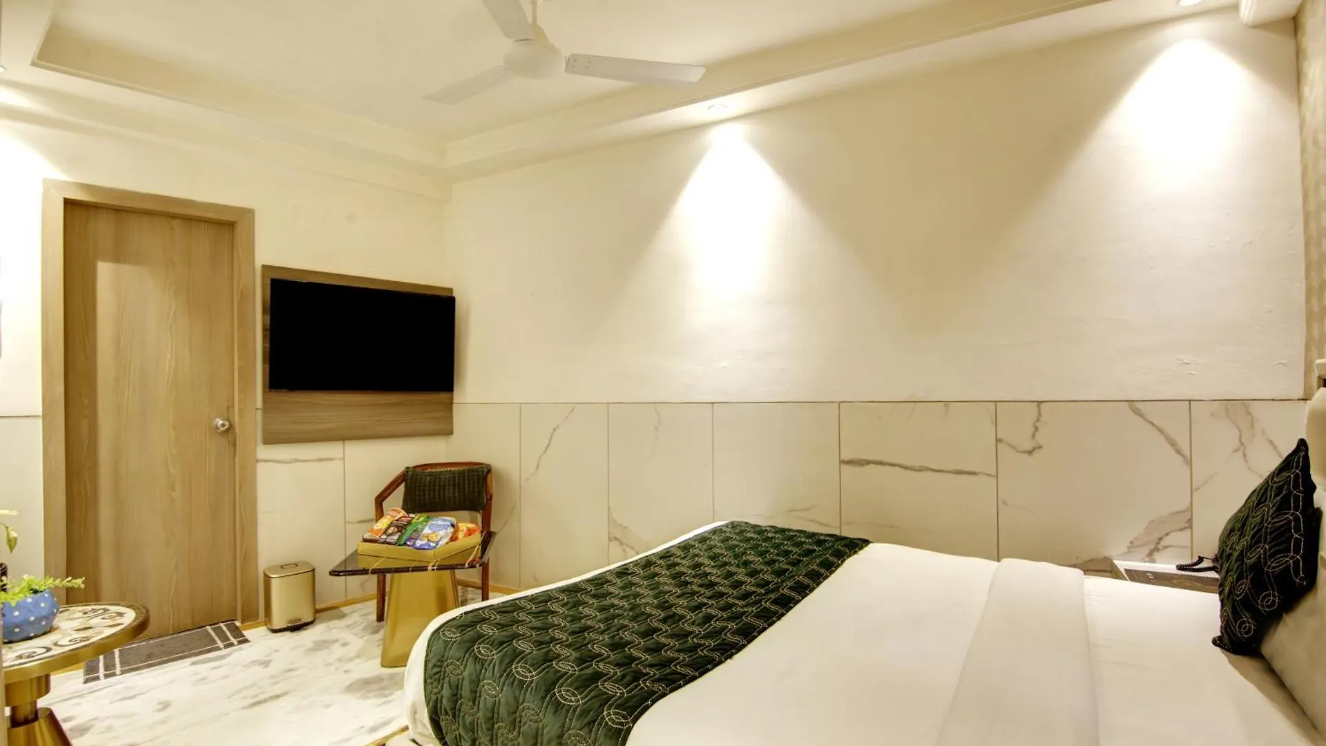 Hotel International Inn - Near Delhi Airport New Delhi
