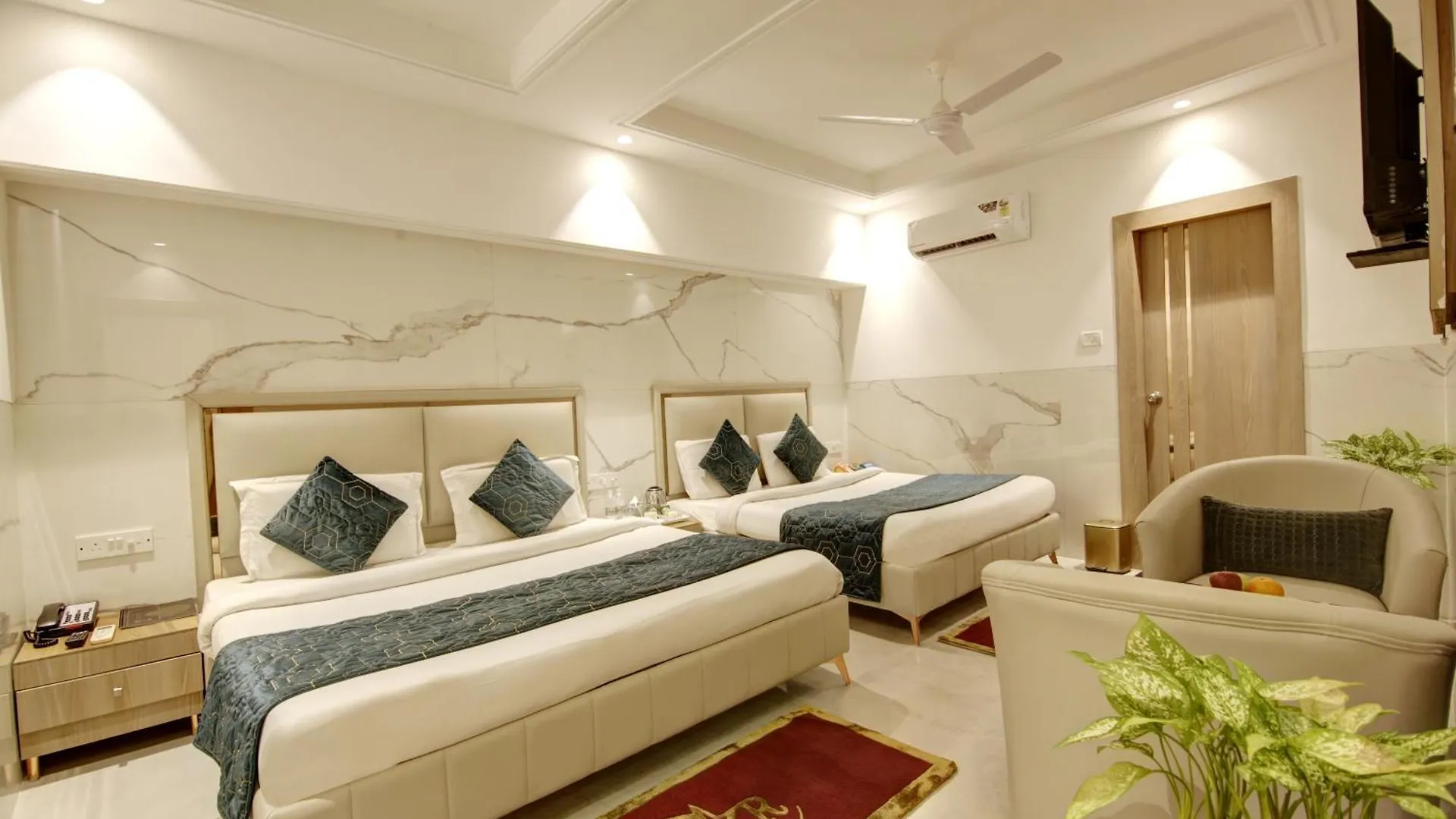 Hotel International Inn - Near Delhi Airport New Delhi