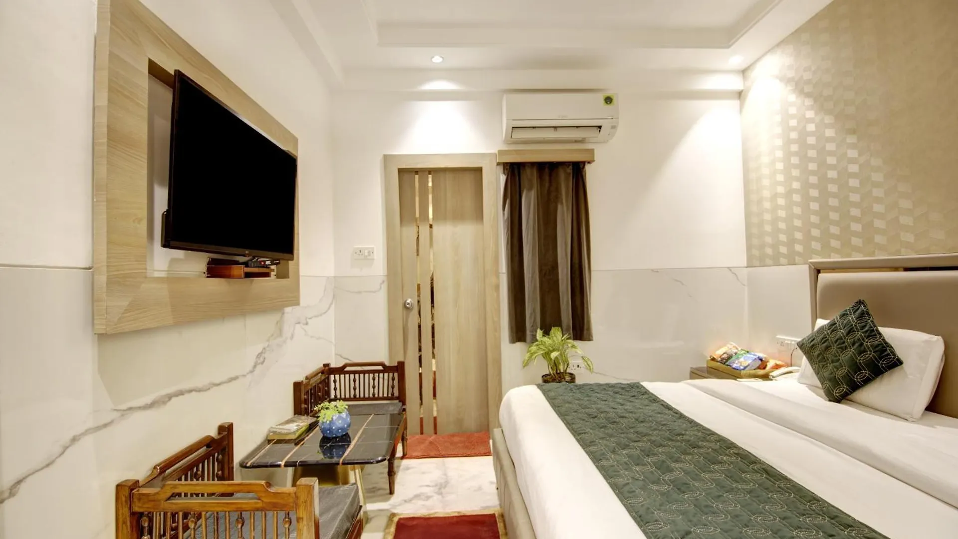 Hotel International Inn - Near Delhi Airport New Delhi 3*,  India