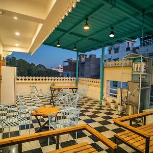 Hotel The Uddhav Elite Udaipur