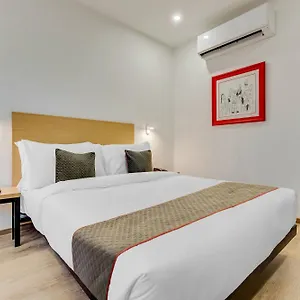 Hotel Townhouse Sector 49 Near Logix Centre