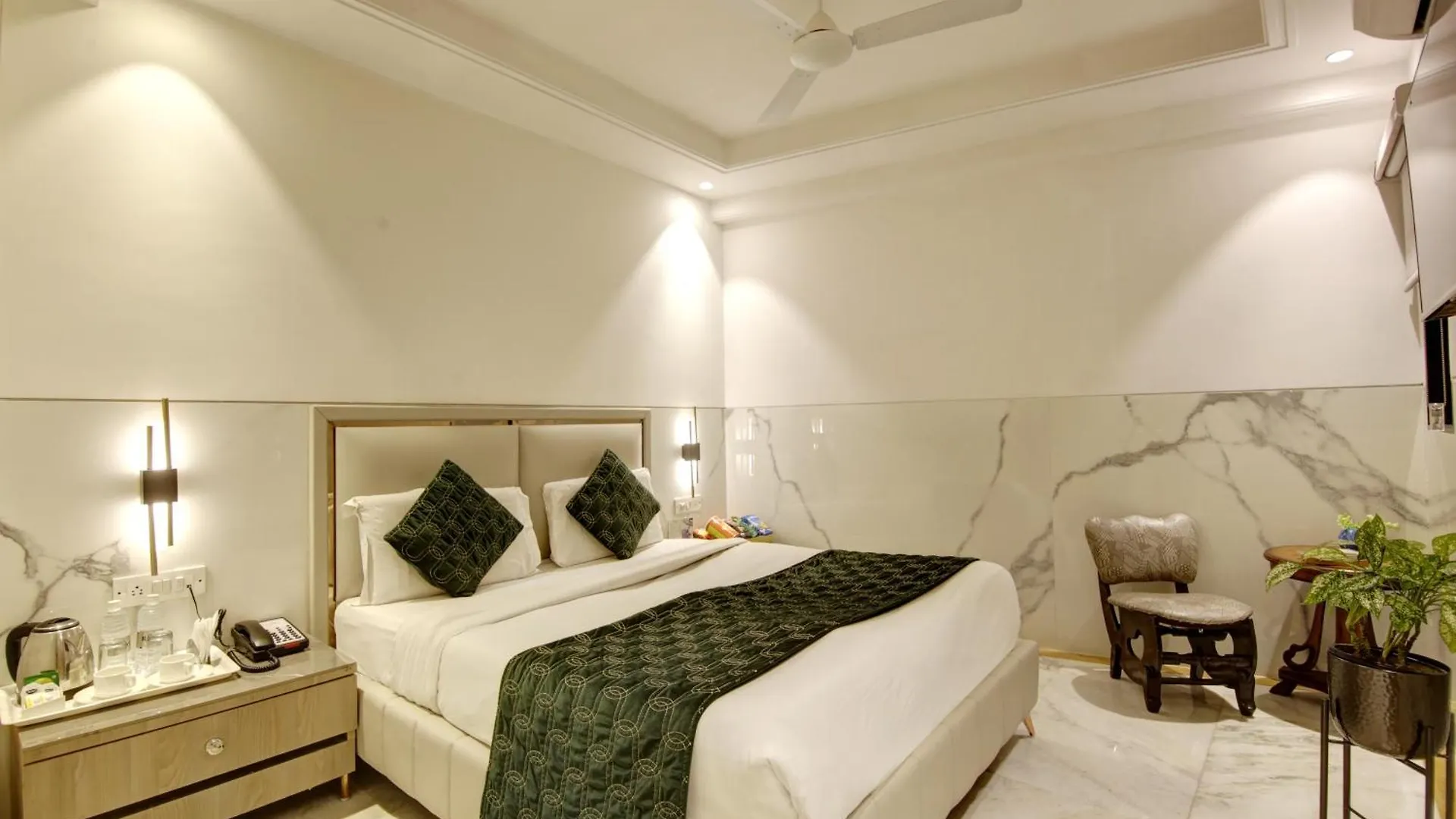 Hotel International Inn - Near Delhi Airport New Delhi