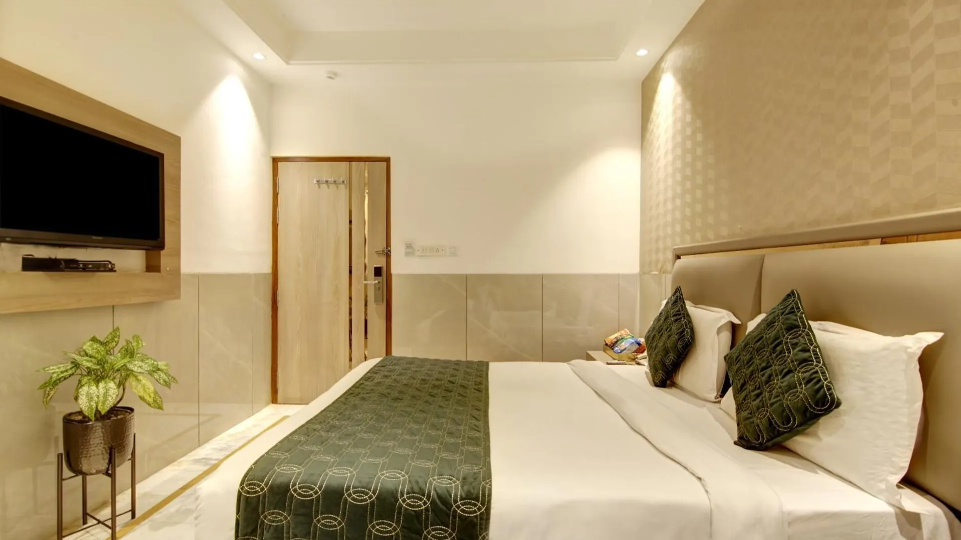 Hotel International Inn - Near Delhi Airport New Delhi India