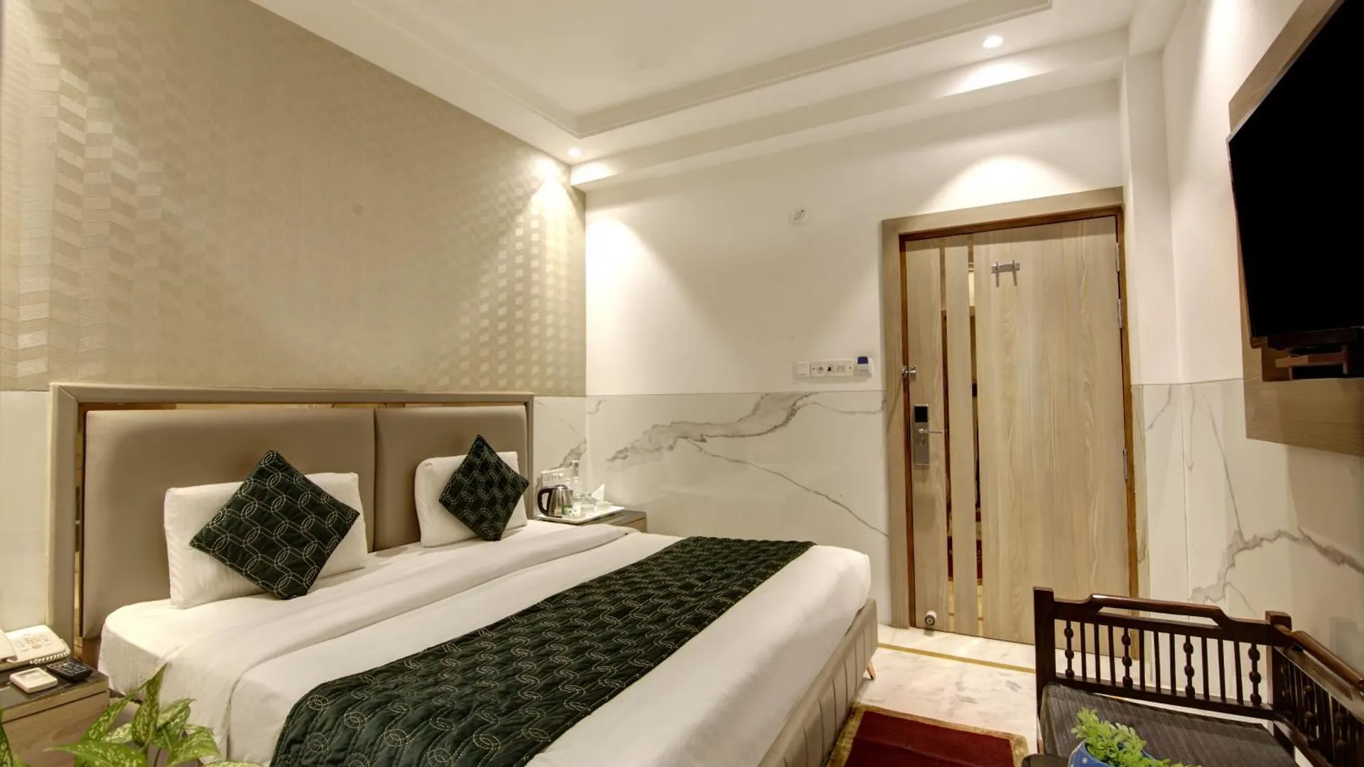 Hotel International Inn - Near Delhi Airport New Delhi