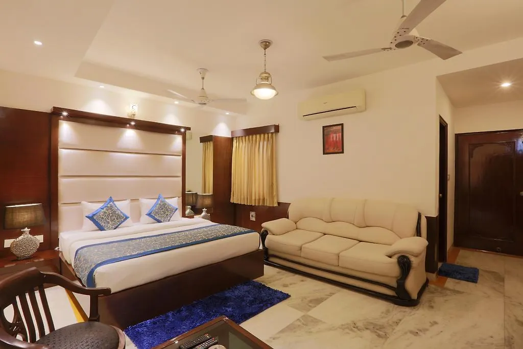 Hotel International Inn - Near Delhi Airport New Delhi 3*,