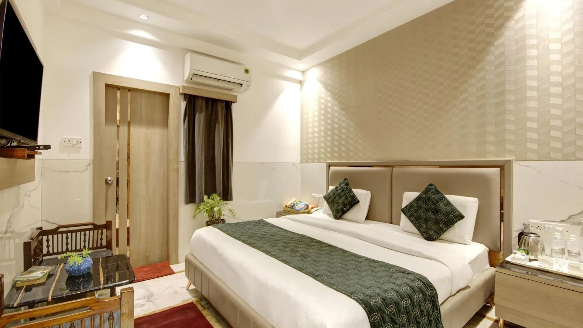 Hotel International Inn - Near Delhi Airport New Delhi