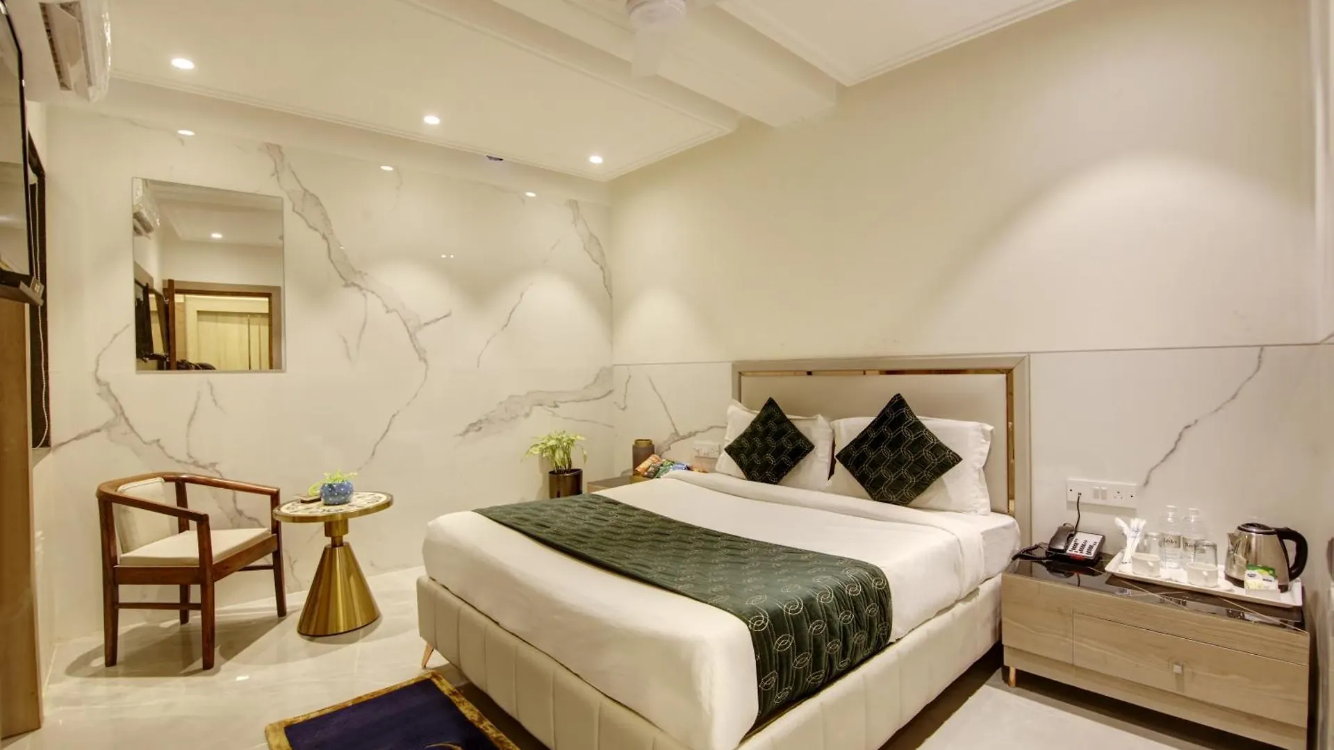 Hotel International Inn - Near Delhi Airport New Delhi