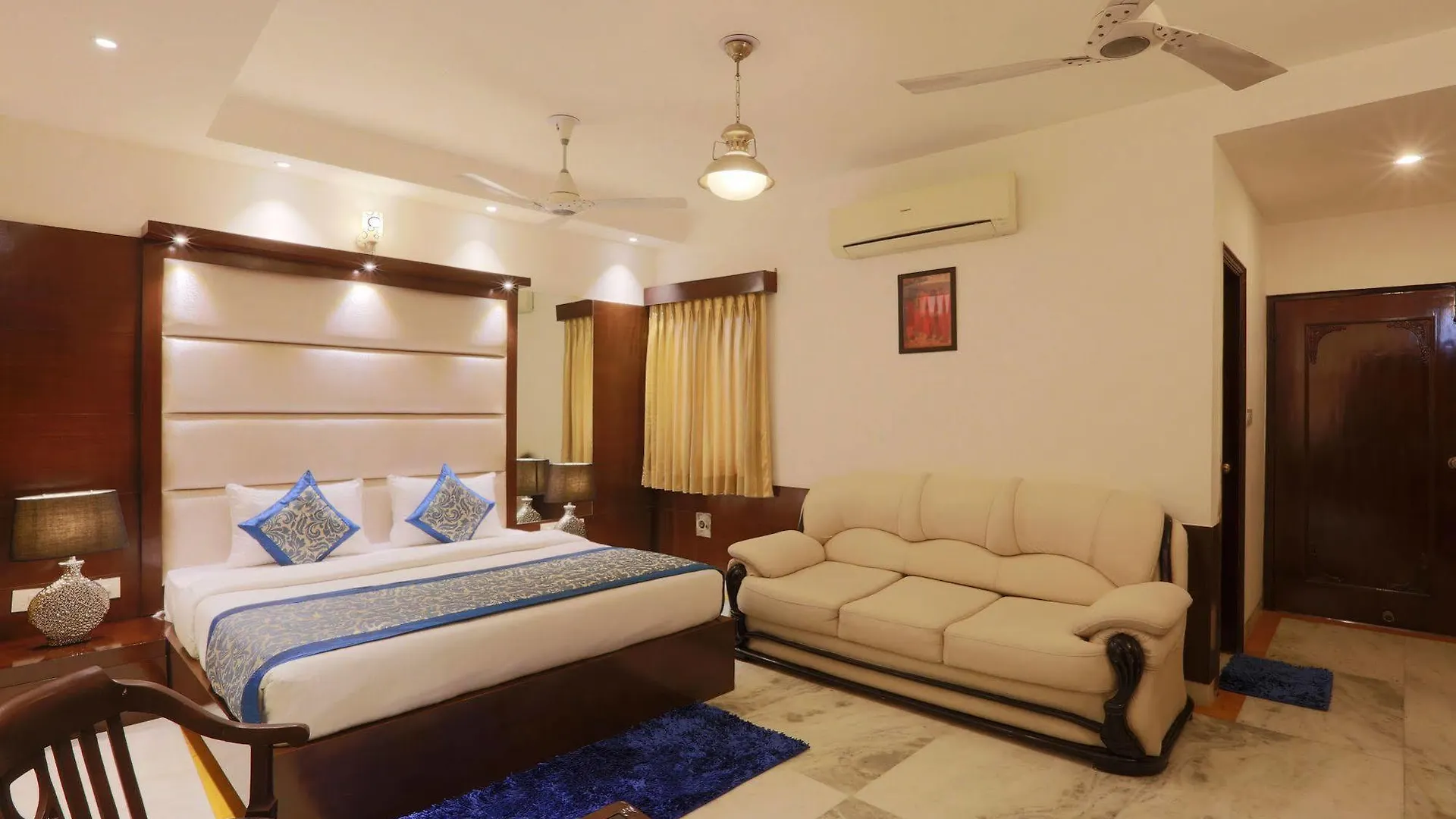 Hotel International Inn - Near Delhi Airport New Delhi